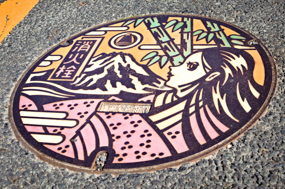 Princess Kaguya Fuji City Manhole Cover